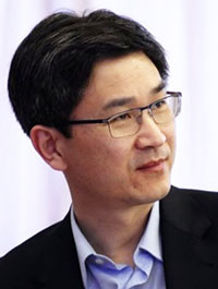 Dr Yaobi Zhang 